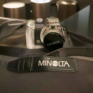 Vintage Konica Minolta Dimage Z1 3.2MP 10x Optical Digital Camera NIB Rare 2003